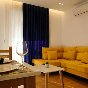 2e Center Apartamento
